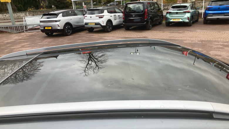 Nissan Qashqai 1.2 DiG-T N-Connecta 5dr Petrol Hatchback